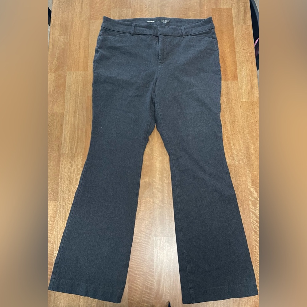 Women’s Old Navy High-Rise Flare Charcoal Pixie Pant sz 14
